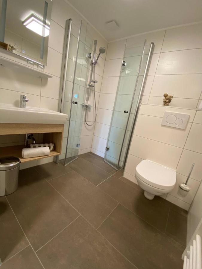 Privatzimmer Und Ferienwohnungen Leeb Persenbeug Exterior foto